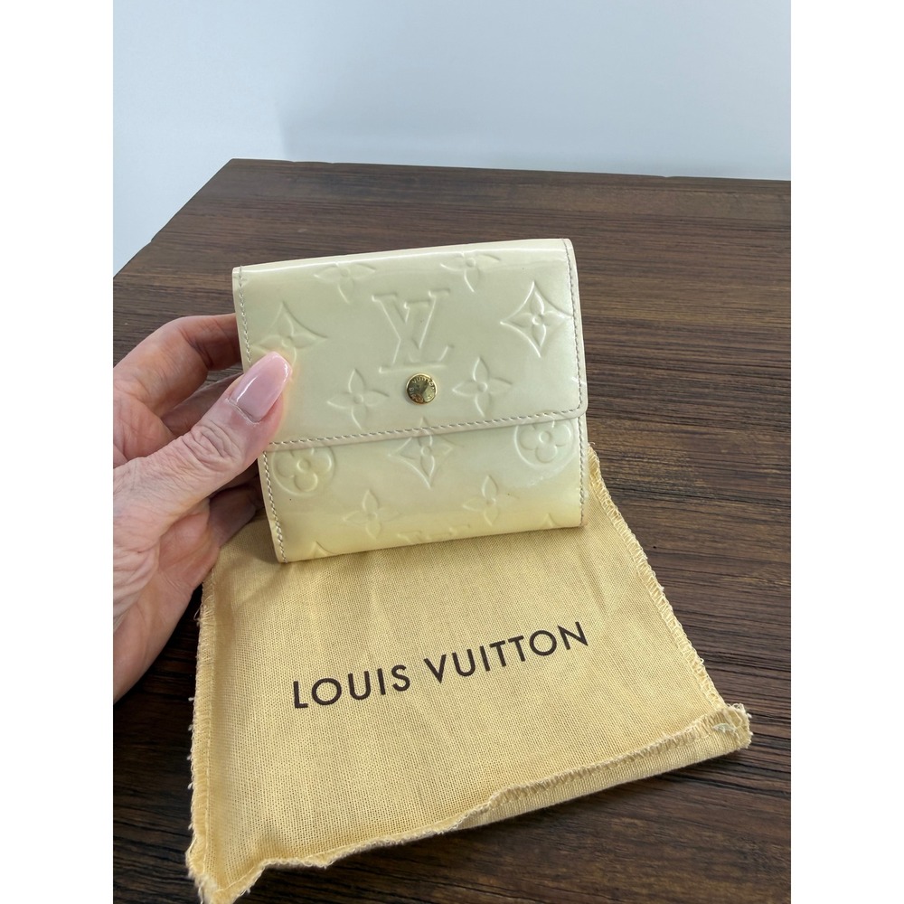 Louis Vuitton Monogram Vernis French Wallet Cream Patent Leather Trifold